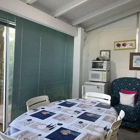 4 Pieces Avec Veranda, Proche Plage, Parking Prive Et Bbq - Saint Pierre La - Fr-1-229d-107 Hébergement de vacances *